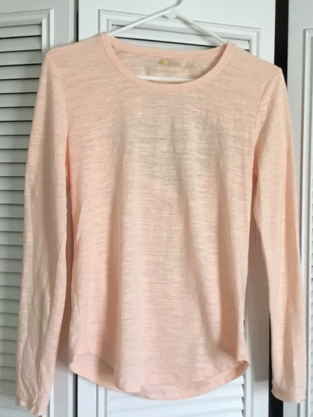 Zella coral Cotton /Poly back cut out yoga top with long sleeves size small